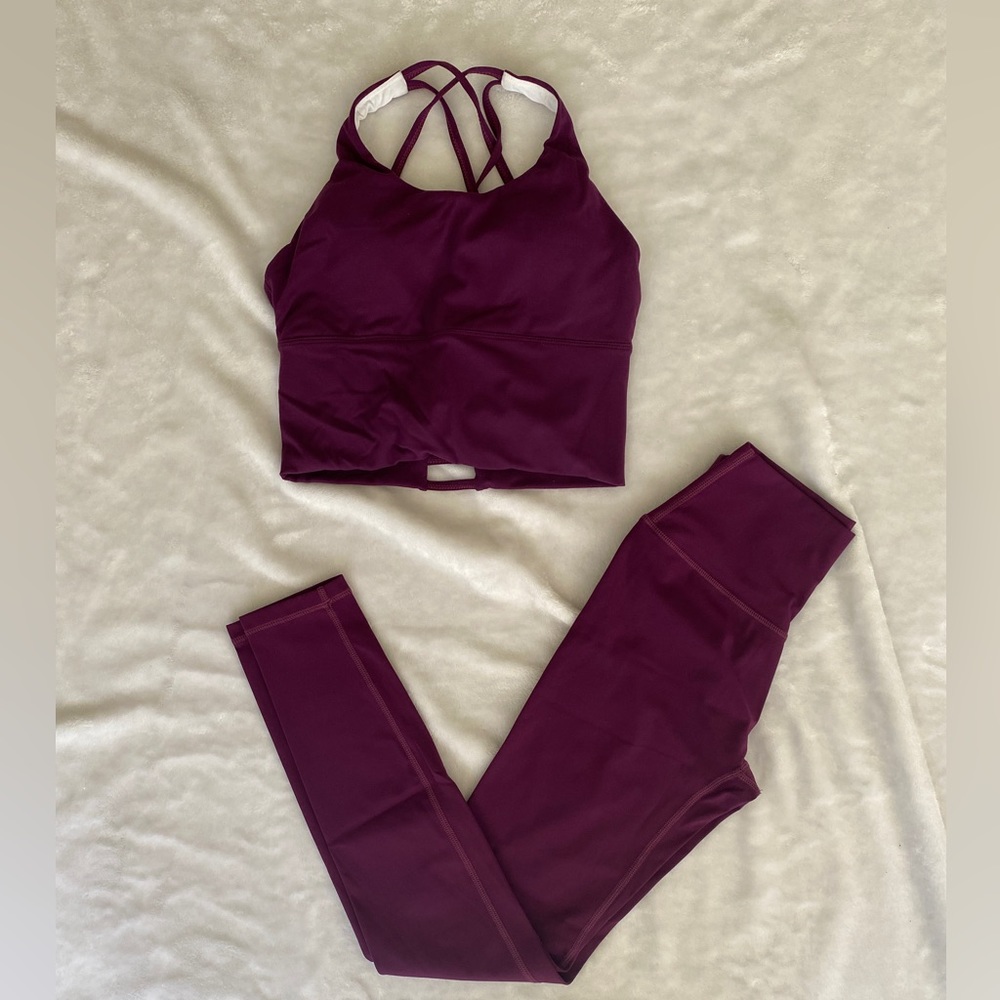 NVGTN Plum Matrix Bra & Plum Signature2.0 Leggings Set